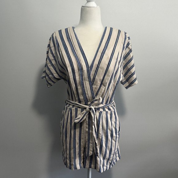 Greylin Striped Ivory and Blue Romper‎ Sz S - Picture 1 of 9